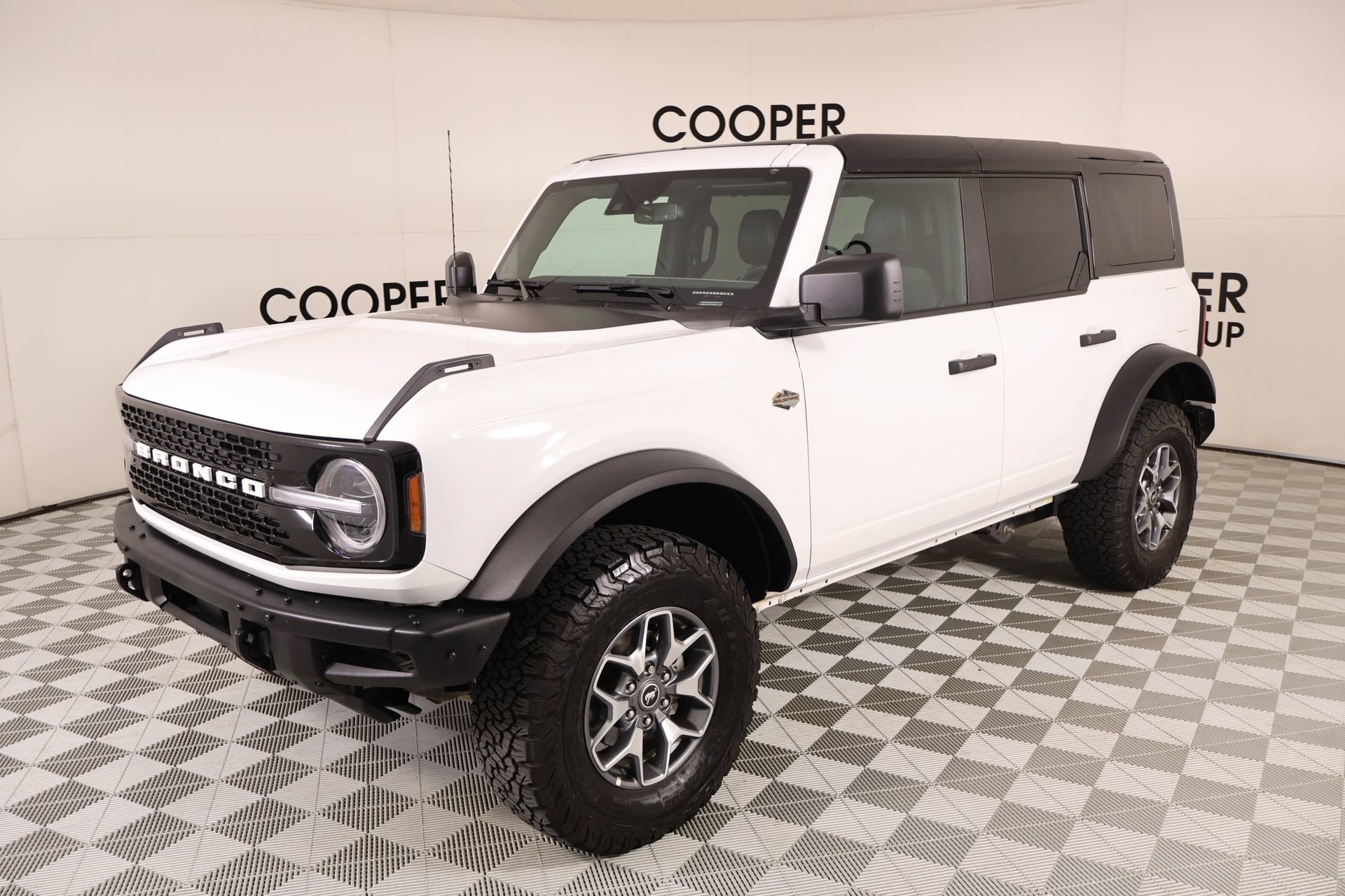 Used 2024 Ford Bronco Wildtrak AWD/4WD image 11