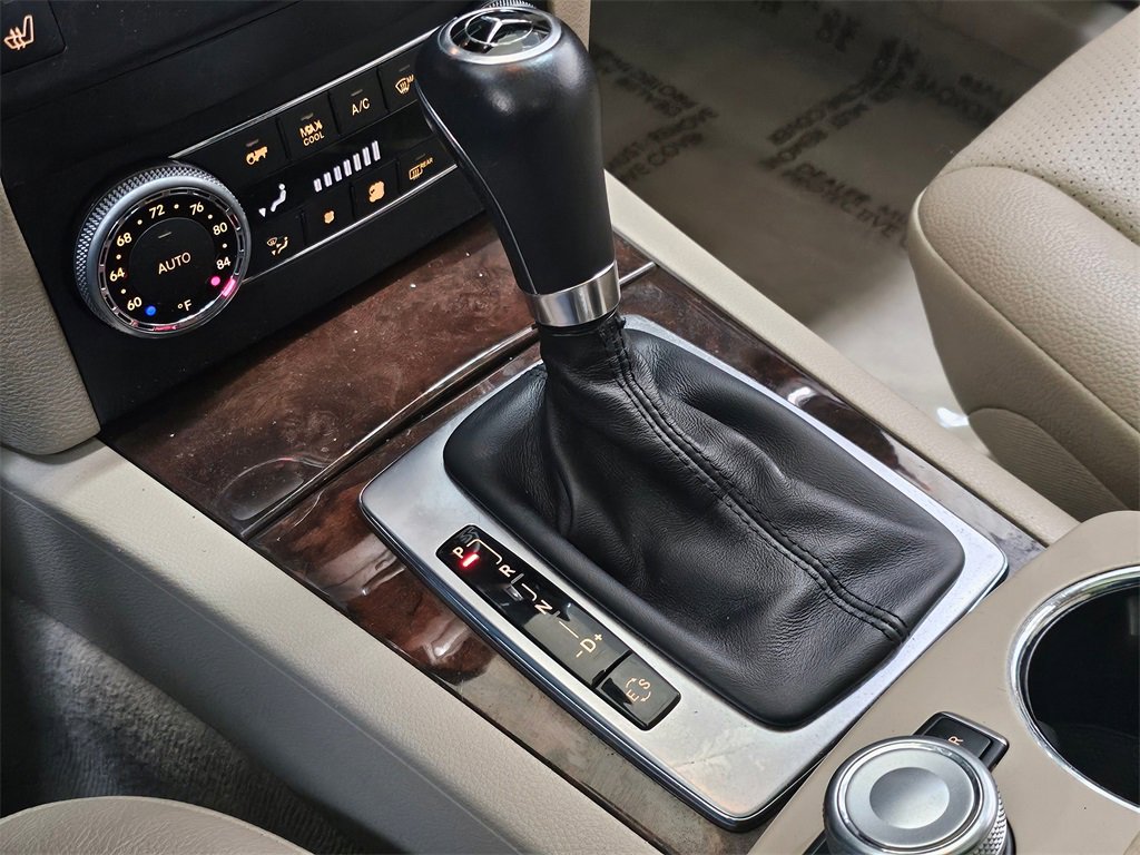 Used 2012 Mercedes-Benz GLK 350 4MATIC image 34