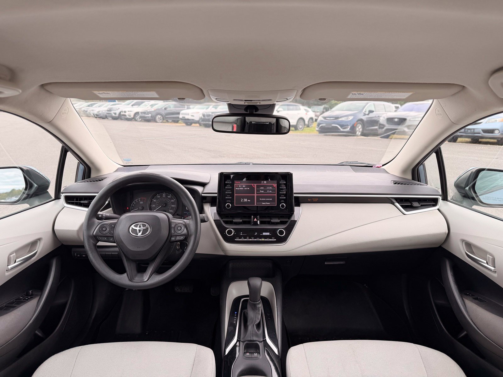 Used 2020 Toyota Corolla L FWD image 23
