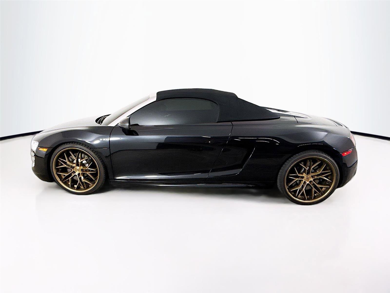 Used 2012 Audi R8 V10 image 21
