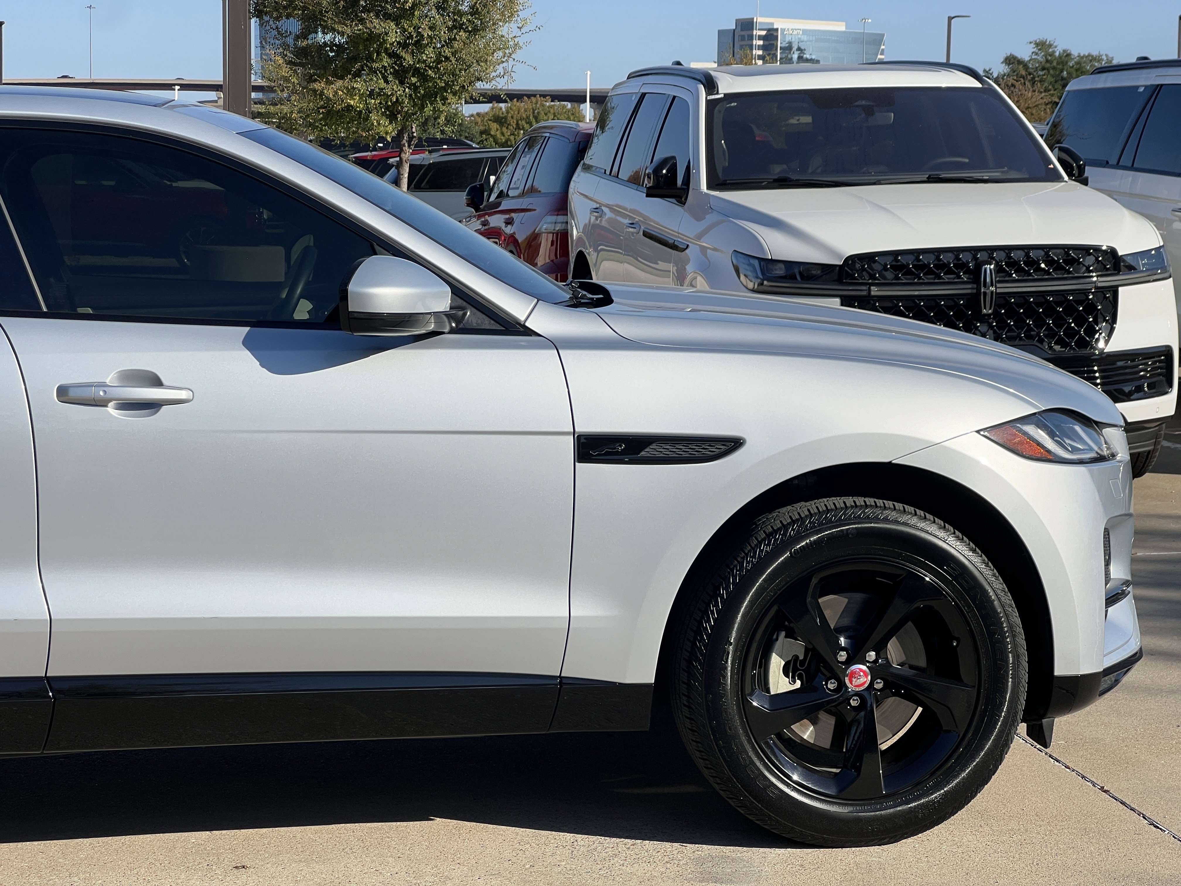 Used 2023 Jaguar F-PACE S image 11