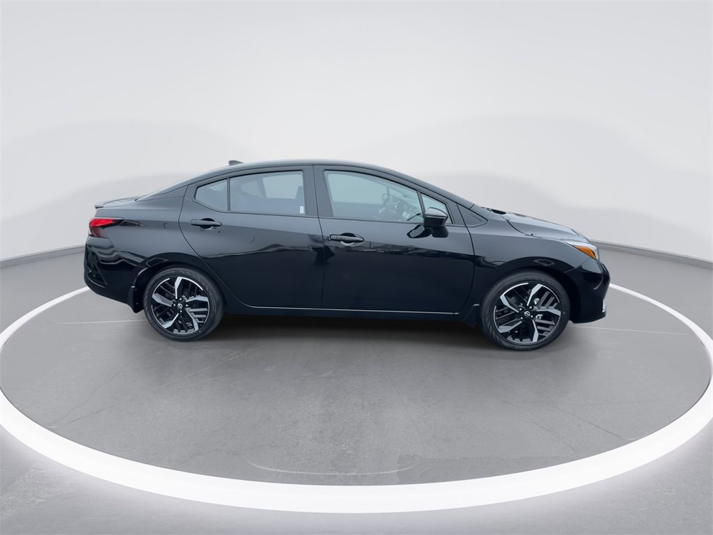 New 2025 Nissan Versa SR image 9