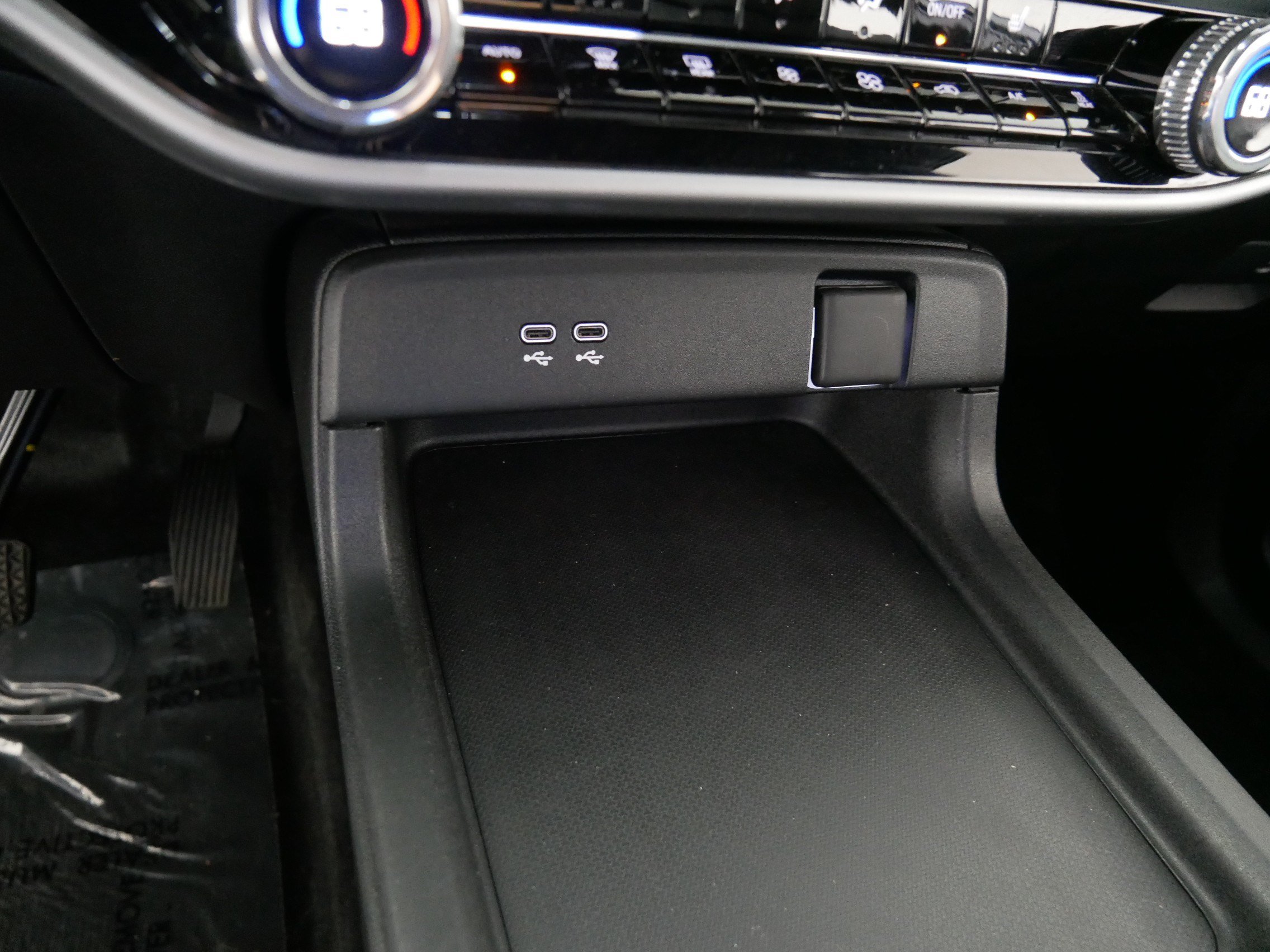 Used 2024 Honda Prologue EX image 29
