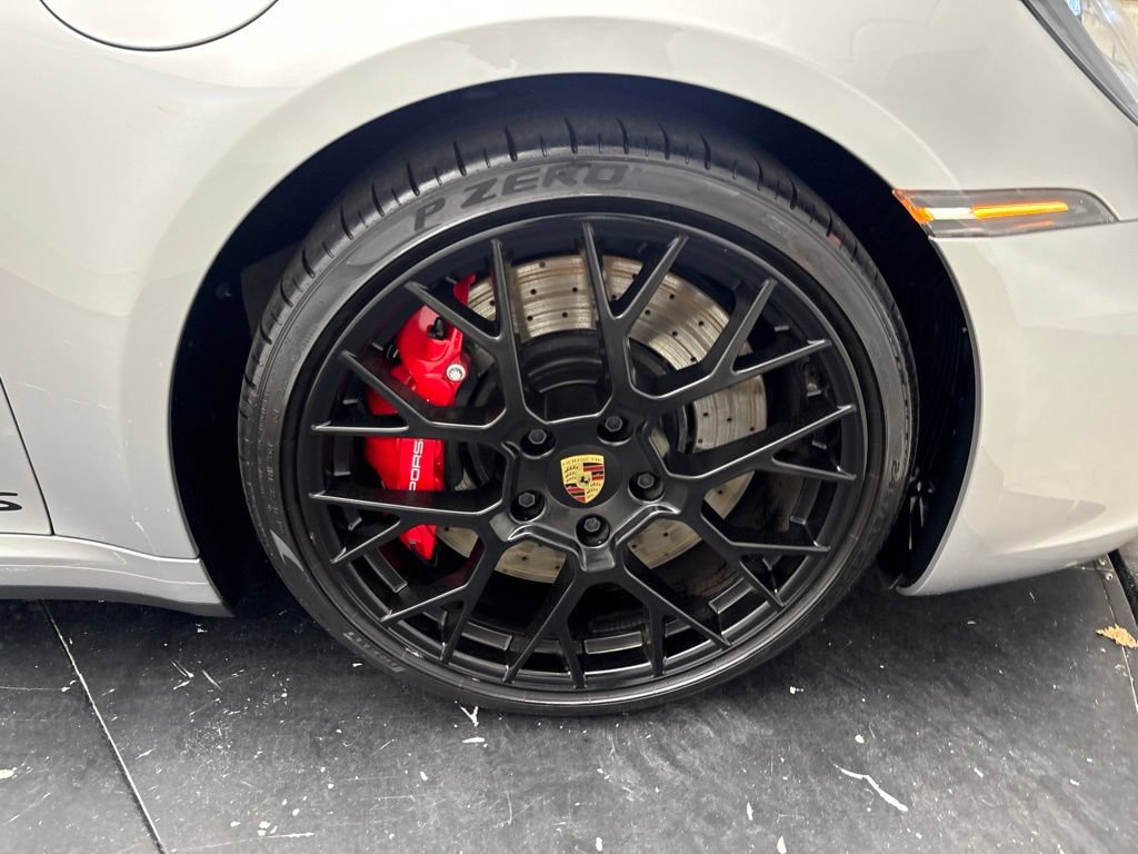 Certified 2024 Porsche 911 Targa 4 GTS AWD/4WD image 17