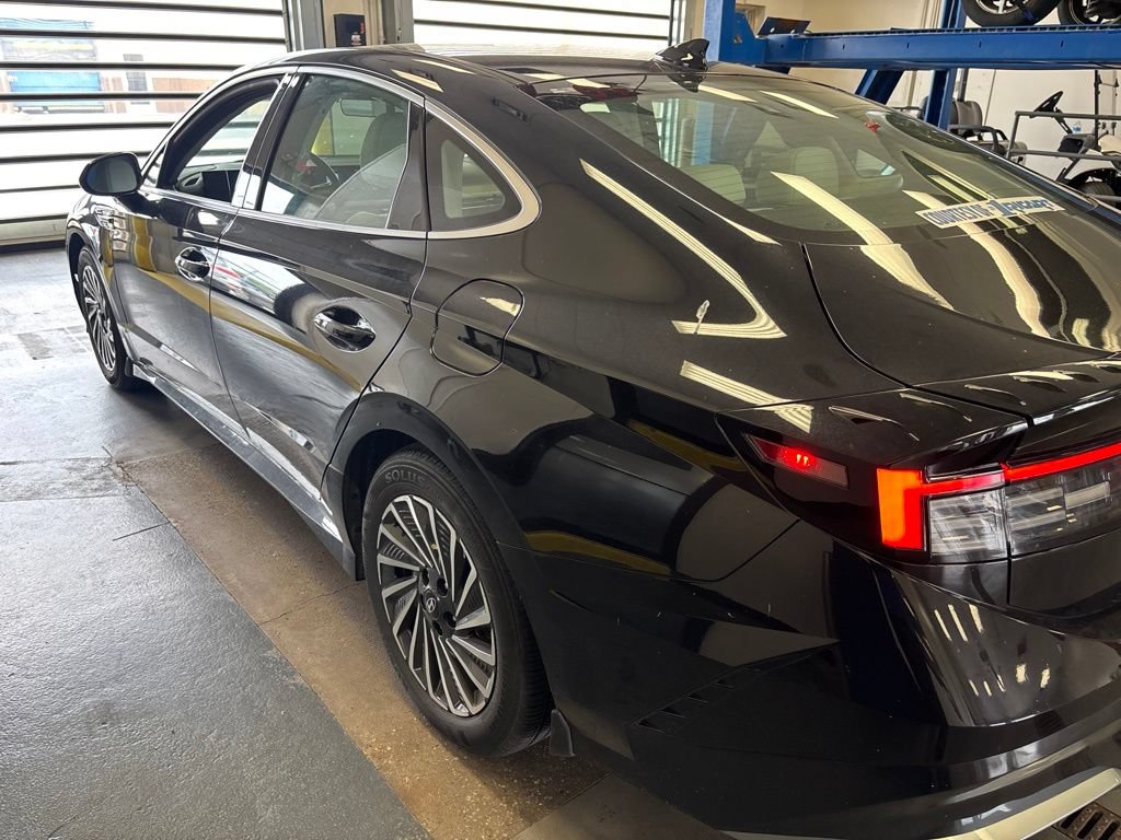 Used 2025 Hyundai Sonata SEL FWD image 6