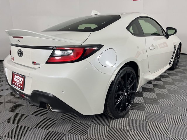 Used 2025 Toyota GR86 Premium image 19