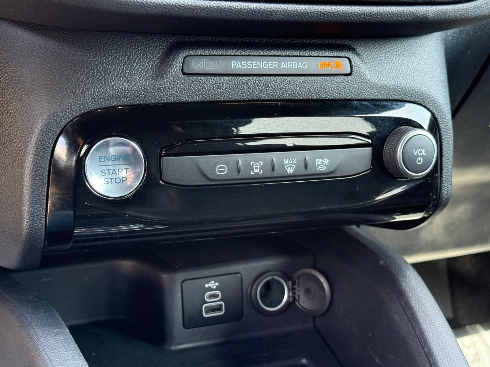 Used 2024 Ford Escape ST-Line Select w/ Tech Pack #1 AWD/4WD image 34