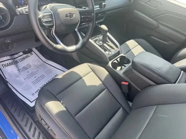 Used 2025 Chevrolet Colorado Trail Boss AWD/4WD image 10
