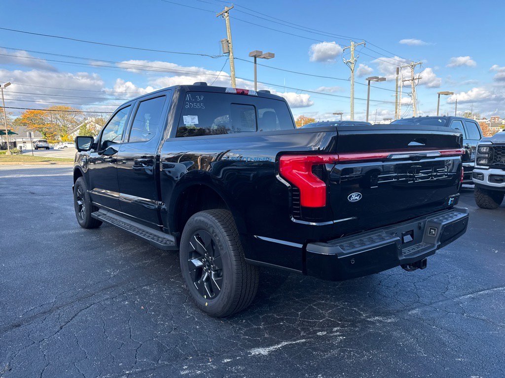 New 2025 Ford F150 Lightning Lariat image 7
