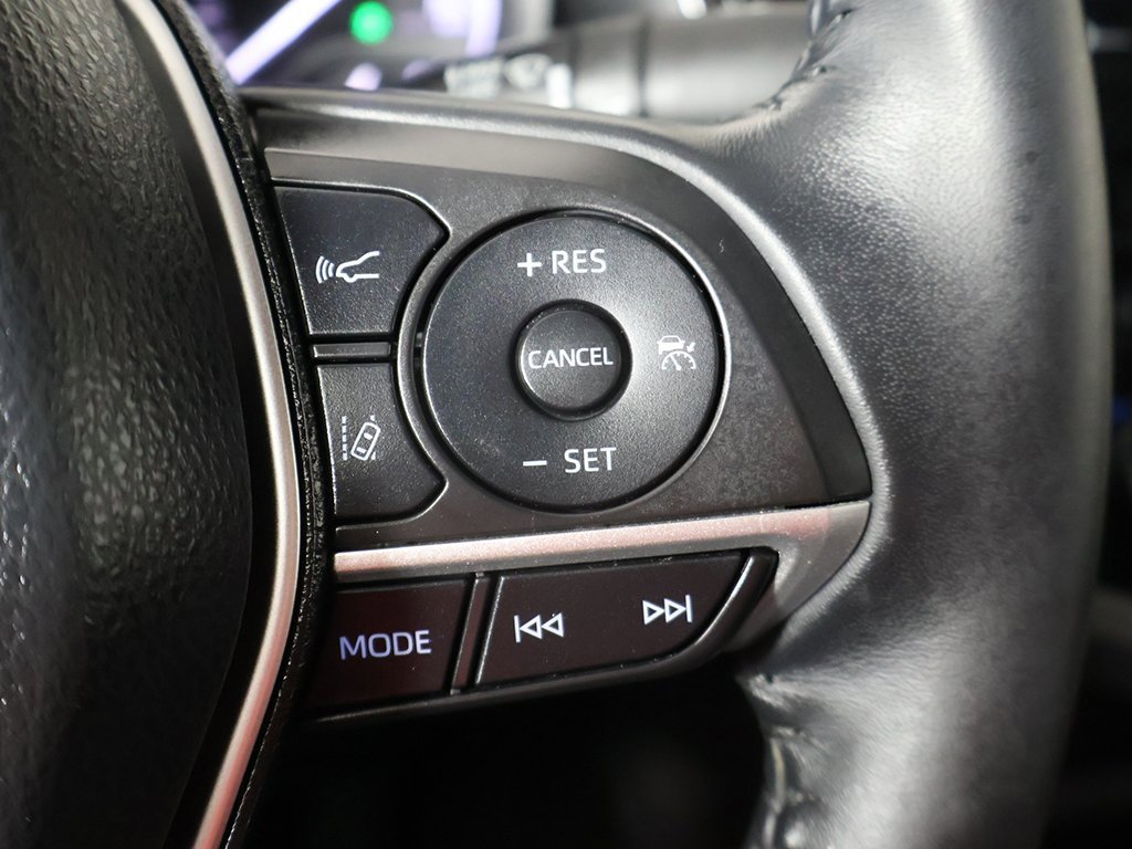 Used 2021 Toyota Camry XLE w/ Navigation Upgrade Package image 42