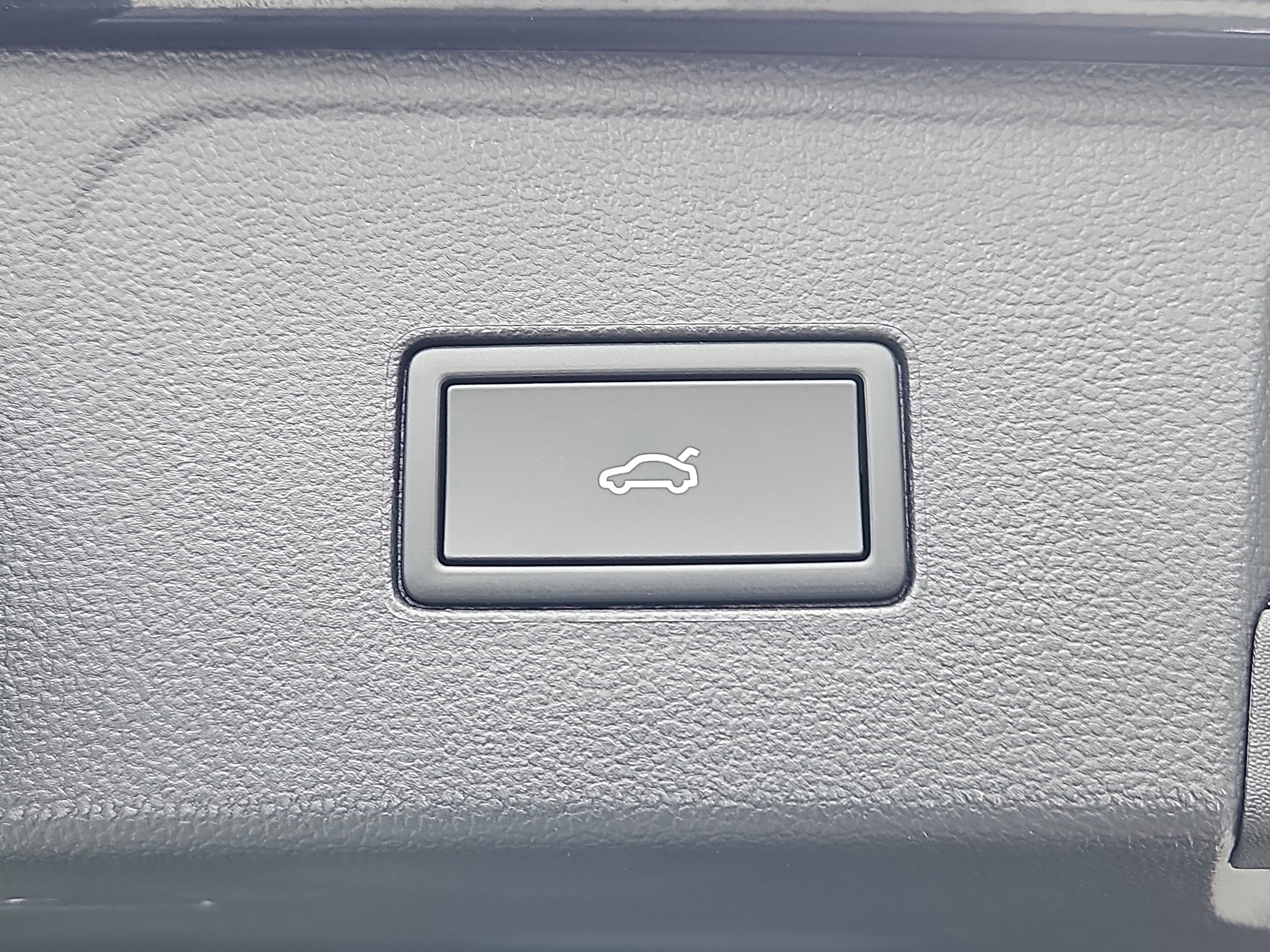 New 2026 Volkswagen Atlas SE image 12