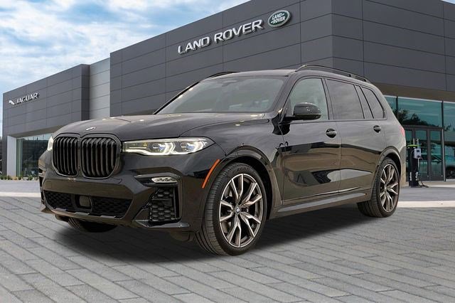 Used 2021 BMW X7 M50i image 1