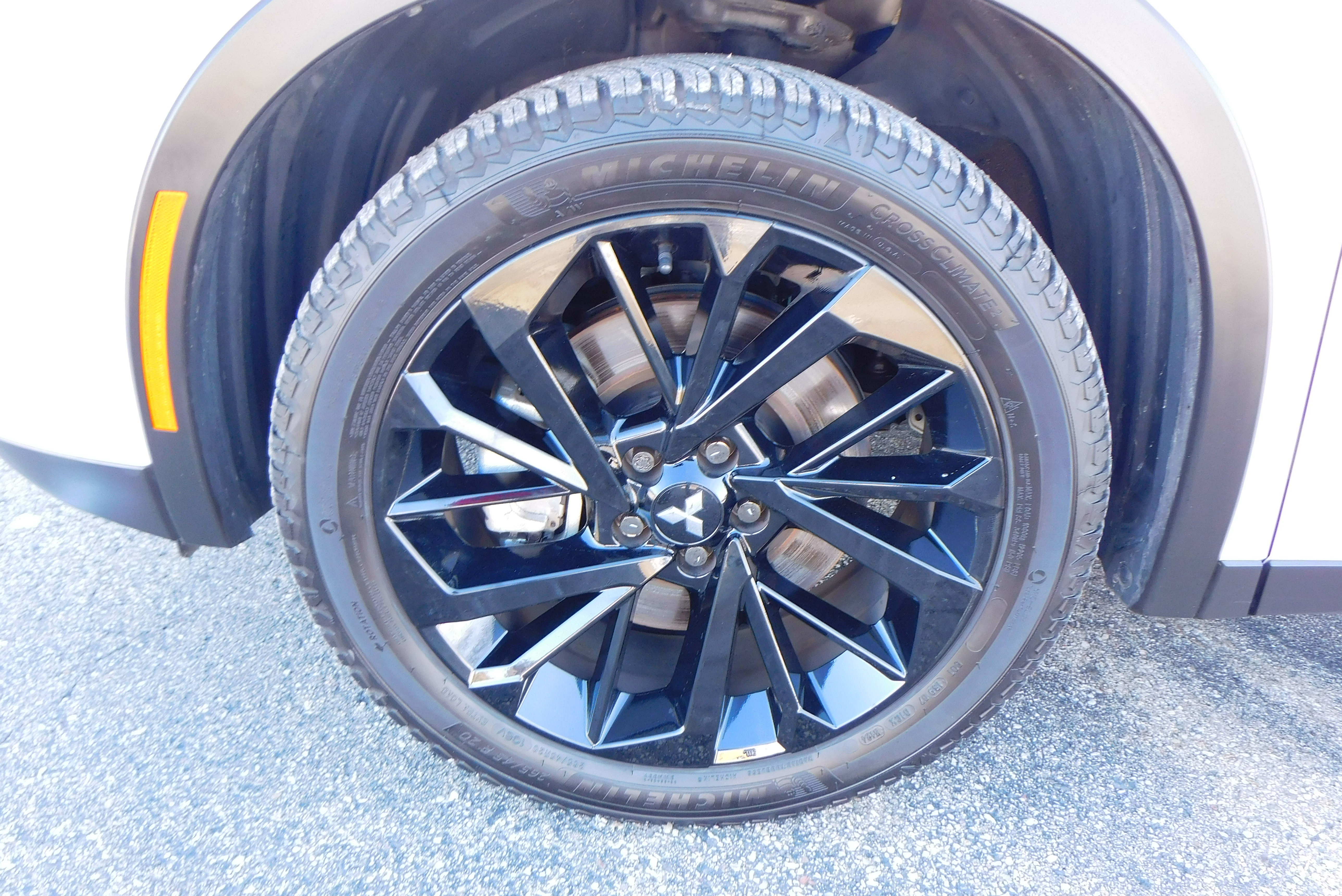 Used 2024 Mitsubishi Outlander SEL image 9