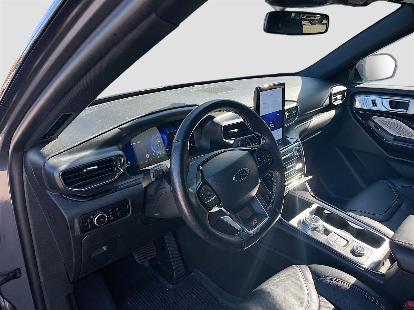 Used 2023 Ford Explorer ST w/ Equipment Group 401A image 9