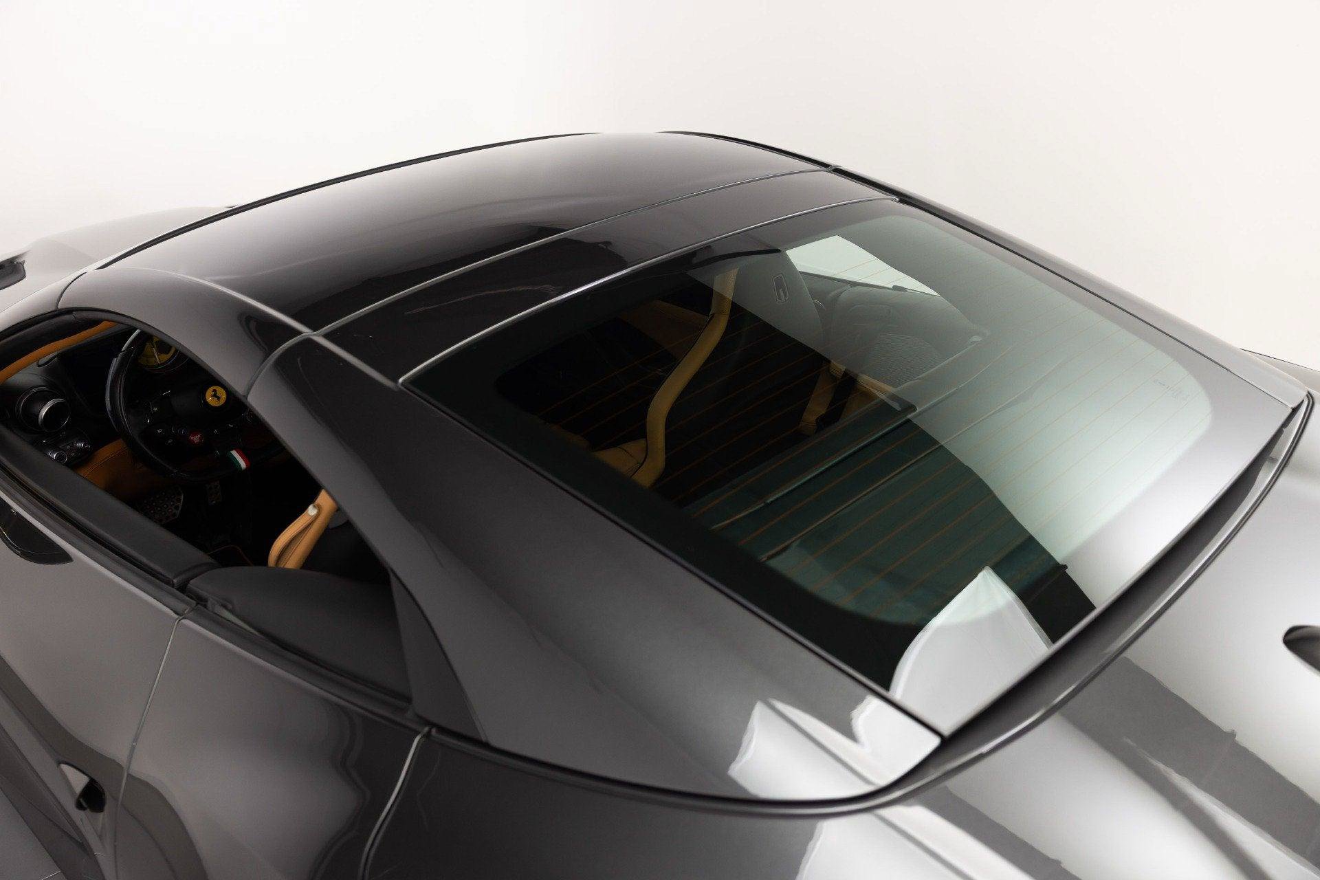 Used 2019 Ferrari Portofino RWD image 37