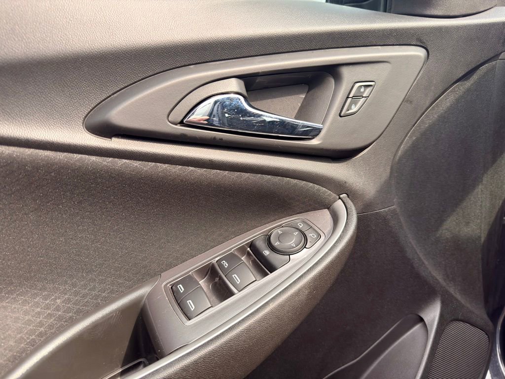 Used 2023 Chevrolet Malibu LT FWD image 19