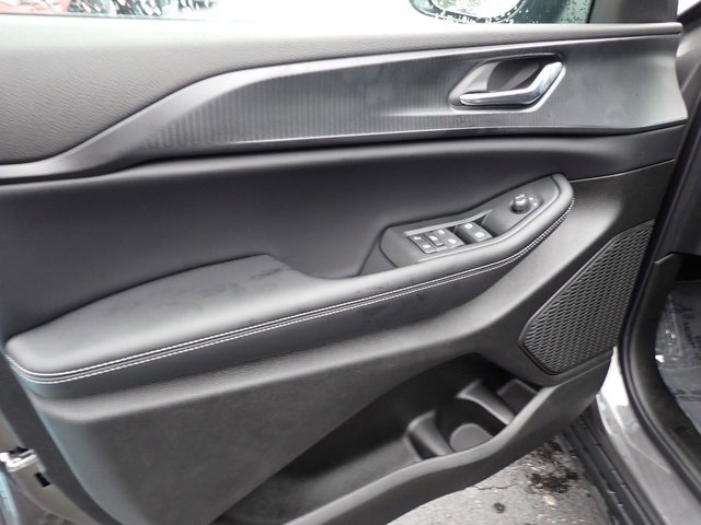 New 2024 Jeep Grand Cherokee L Laredo image 17