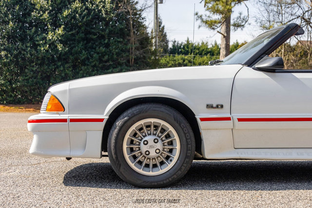 Used 1987 Ford Mustang GT RWD image 4