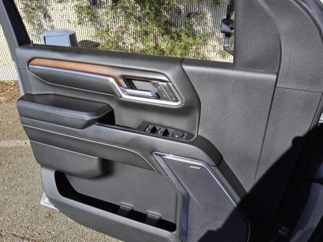 Used 2024 GMC Sierra 3500 Denali w/ Denali Reserve Package AWD/4WD image 9