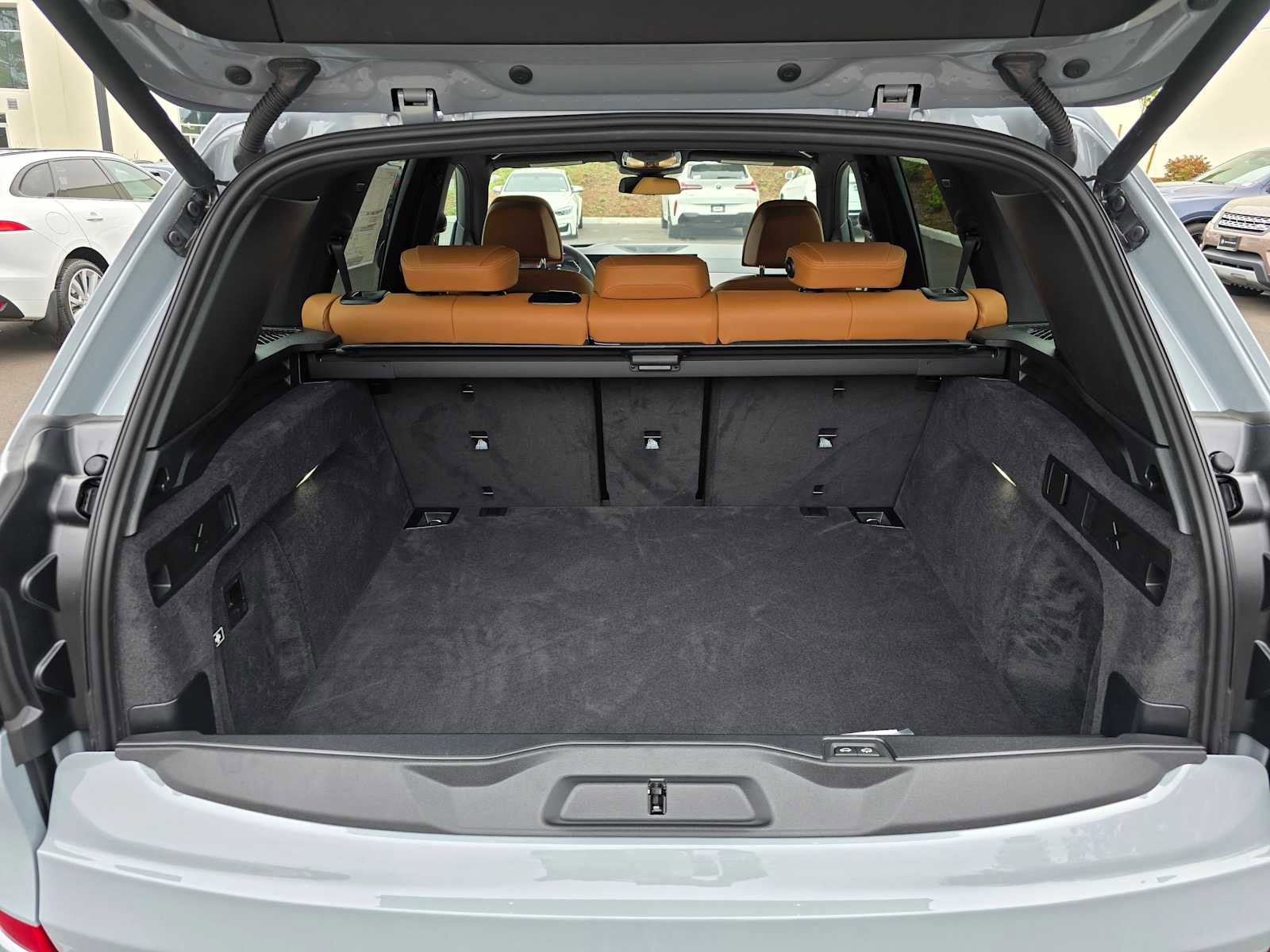 New 2026 BMW X5 xDrive40i w/ M Sport Package image 16