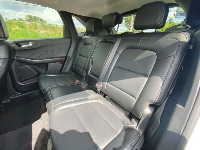 Used 2025 Ford Escape Platinum AWD/4WD image 25