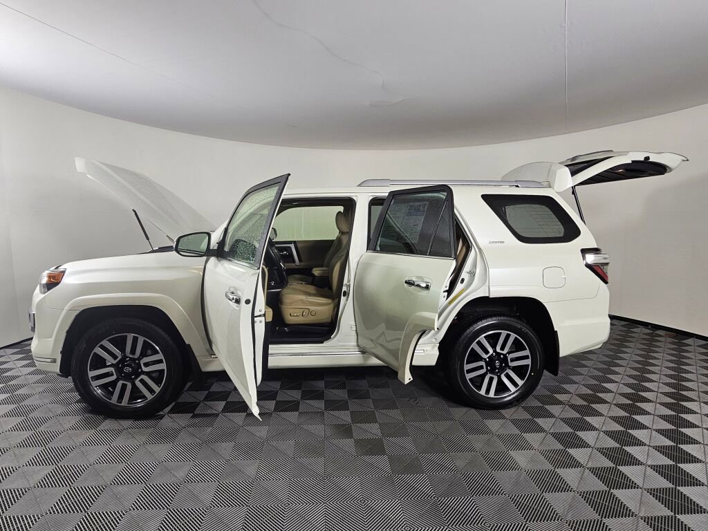 Used 2023 Toyota 4Runner Limited image 16