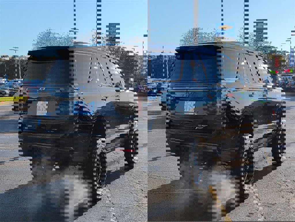 Used 2021 Chevrolet Tahoe RST w/ Luxury Package image 3