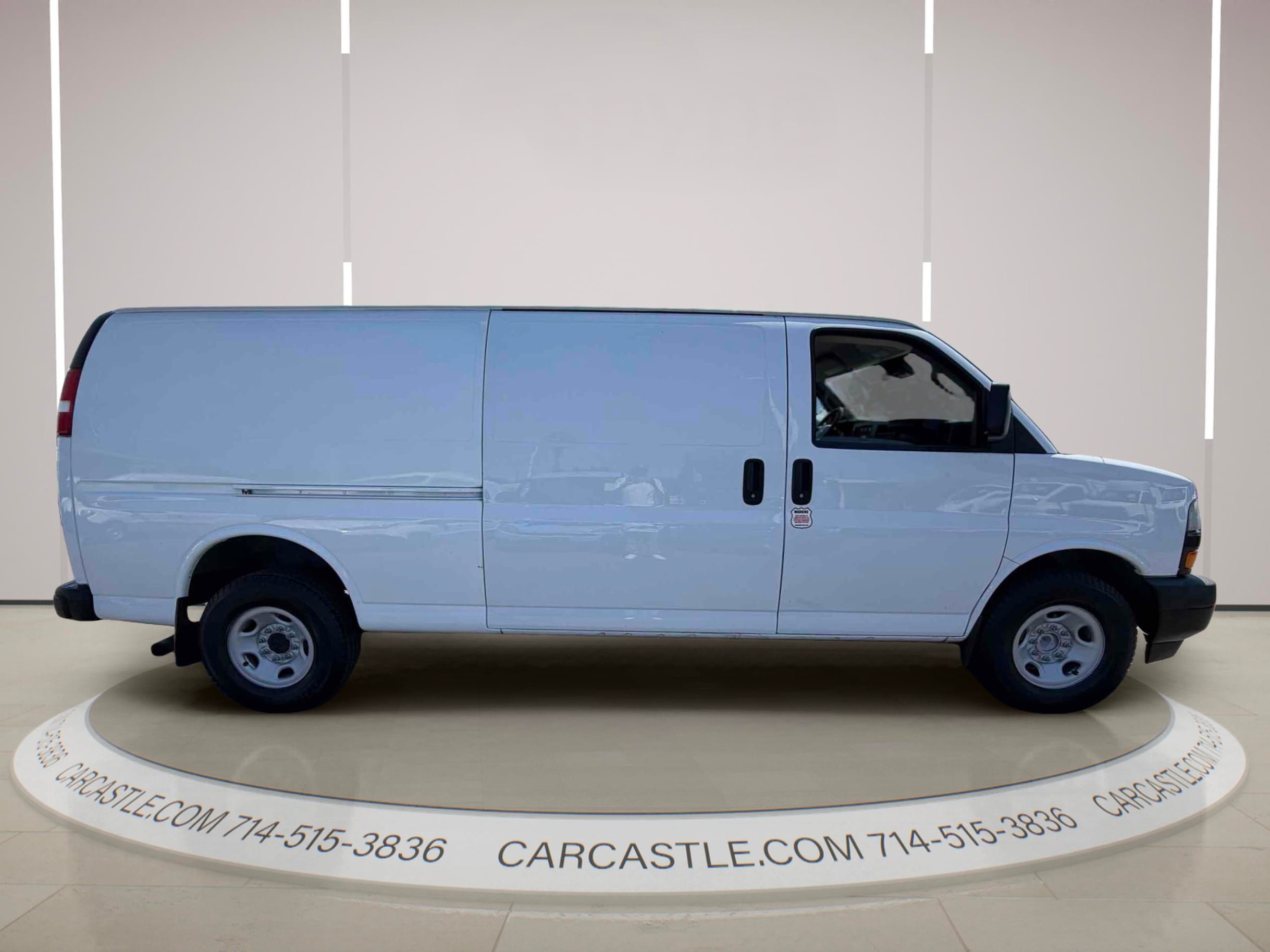 Used 2019 Chevrolet Express 3500 Extended w/ Driver Convenience Package RWD image 7