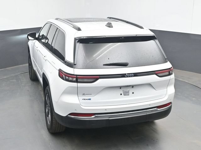 Used 2022 Jeep Grand Cherokee Limited 4xe w/ Luxury Tech Group II AWD/4WD image 37