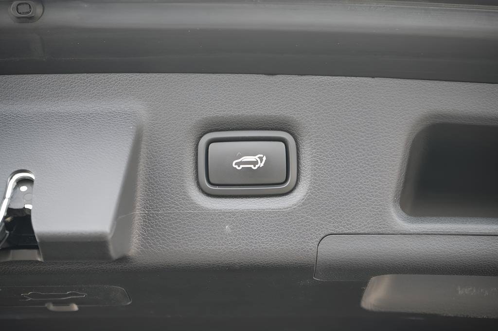 Certified 2023 Hyundai Santa Fe SEL AWD/4WD image 11