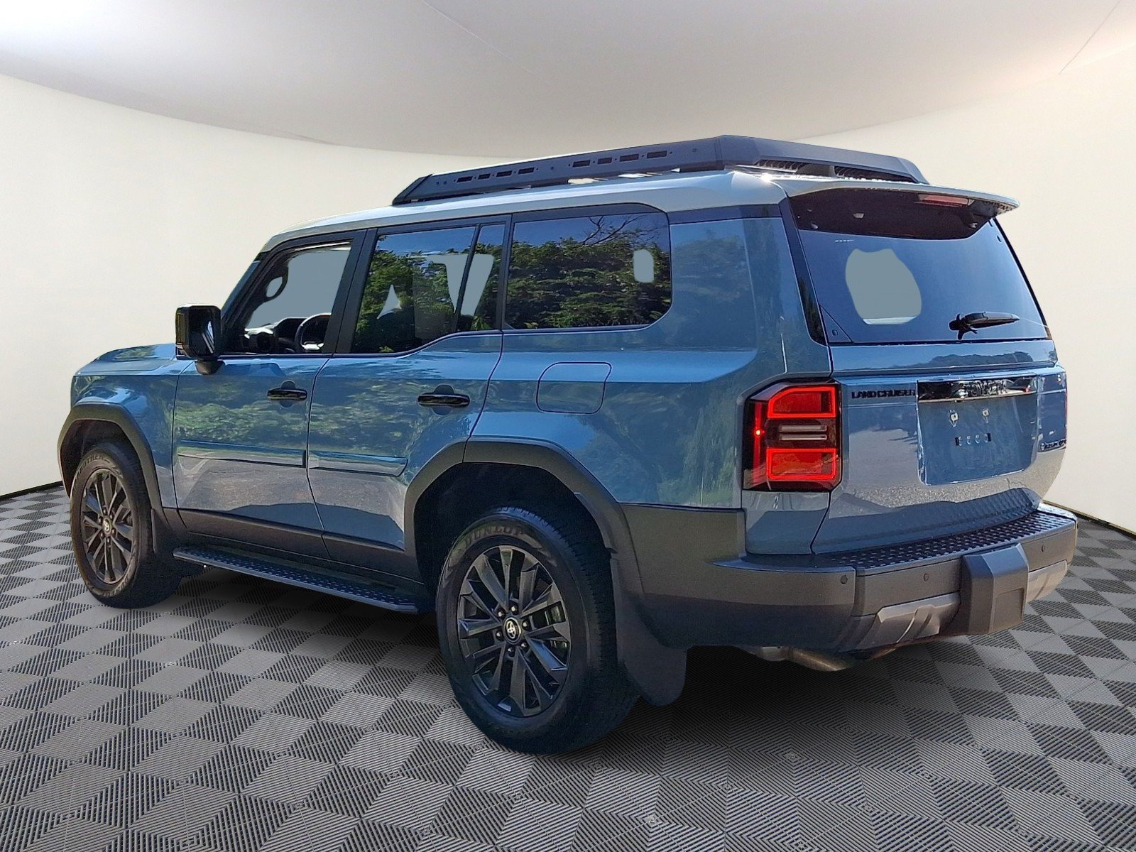 Used 2025 Toyota Land Cruiser w/ Premium Package AWD/4WD image 4