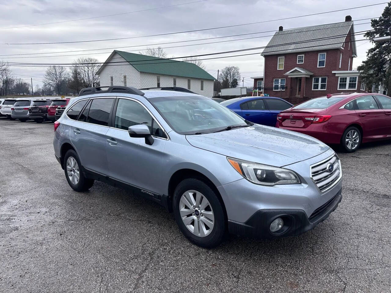 Used 2016 Subaru Outback 2.5i Premium image 3