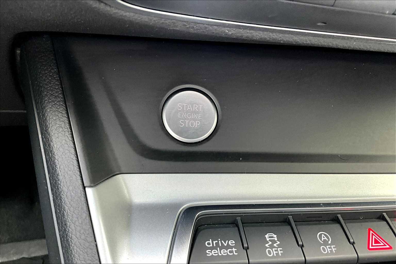 Used 2019 Audi Q3 2.0T Premium Plus image 33