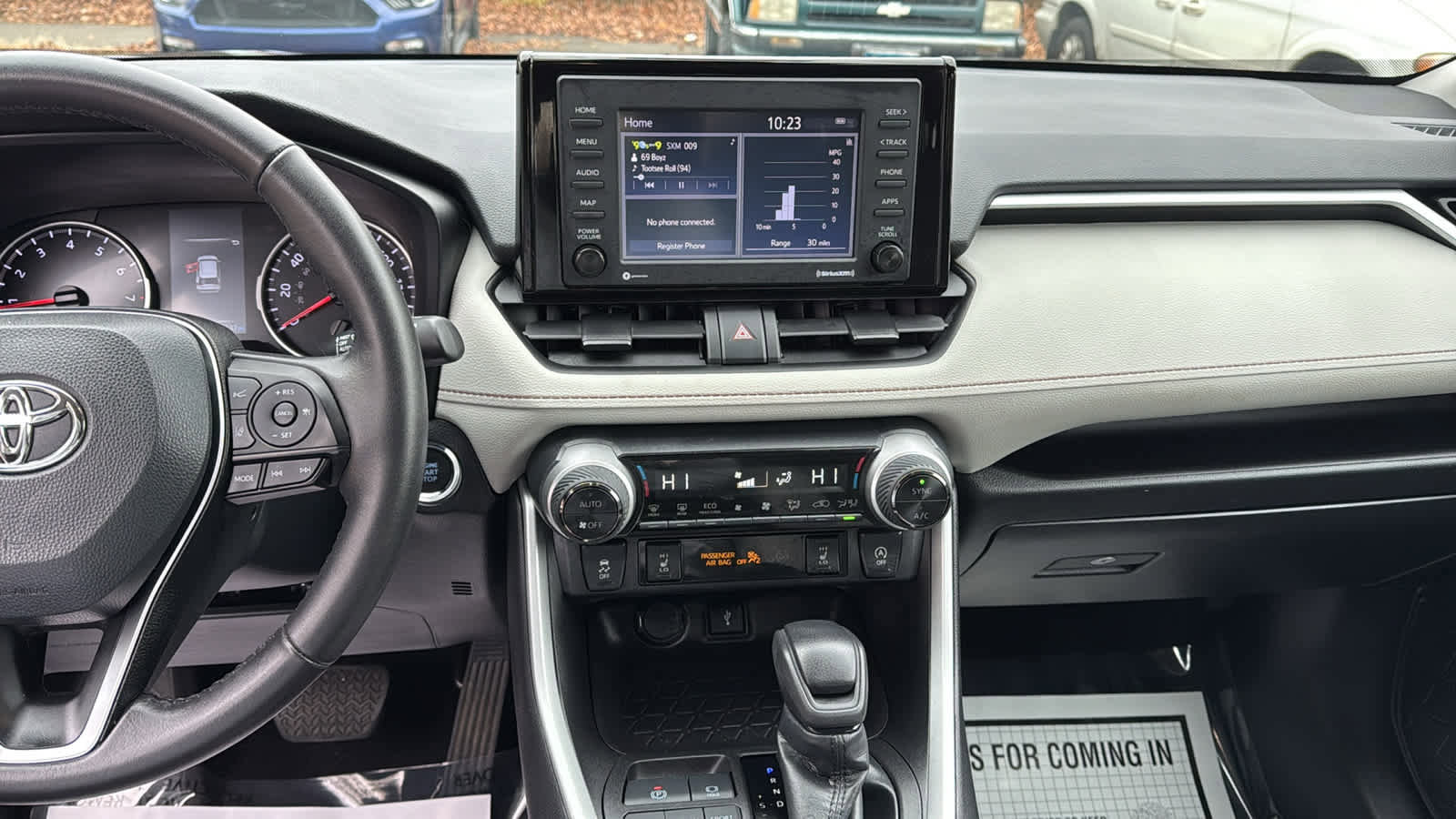 Used 2022 Toyota RAV4 XLE image 21