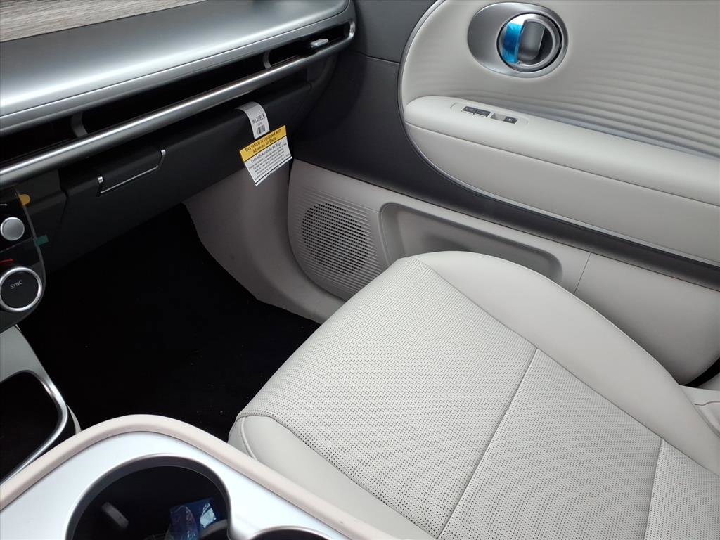 New 2026 Hyundai Ioniq 9 SEL image 14