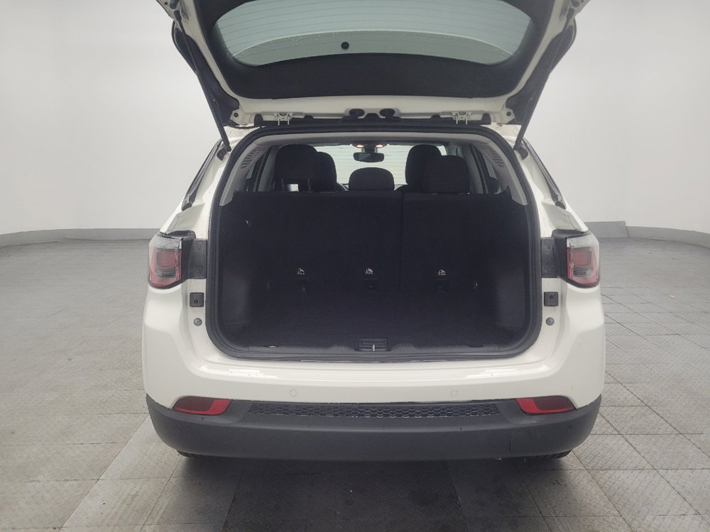 Used 2018 Jeep Compass Sport w/ Tech Group FWD image 29