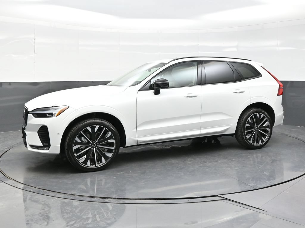 New 2026 Volvo XC60 B5 Ultra w/ Climate Package AWD/4WD image 3