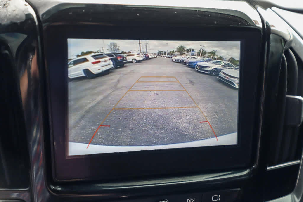 Used 2019 Chevrolet Traverse LT FWD image 25