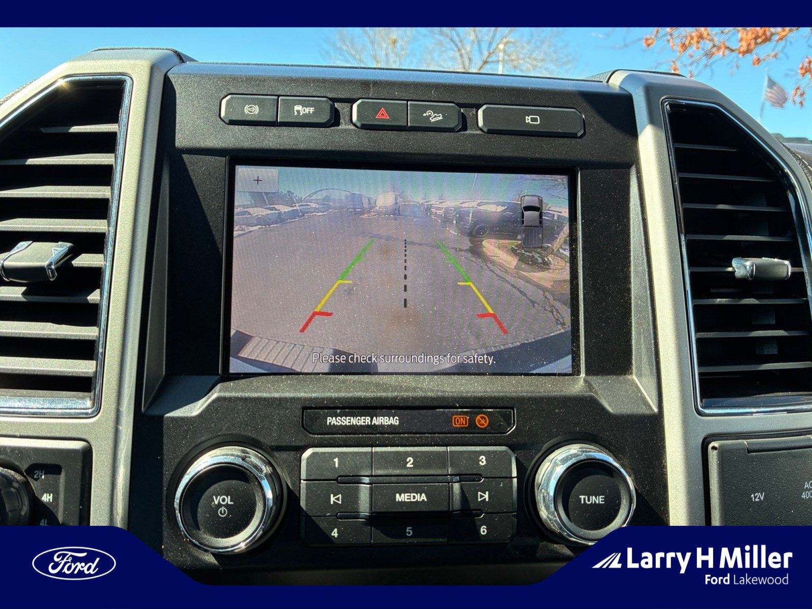 Used 2021 Ford F350 Lariat w/ Lariat Ultimate Package image 29