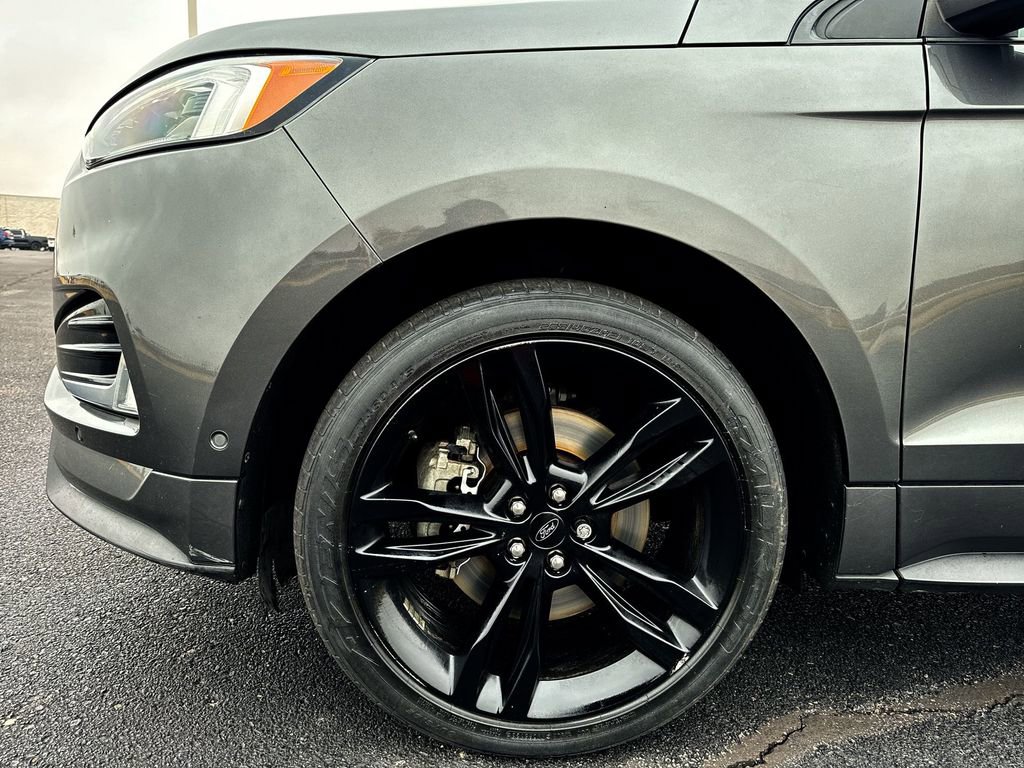 Used 2020 Ford Edge ST w/ Equipment Group 401A AWD/4WD image 10