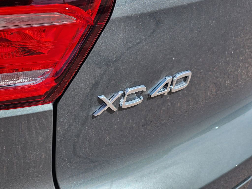 New 2026 Volvo XC40 B5 Ultra w/ Climate Package AWD/4WD image 31