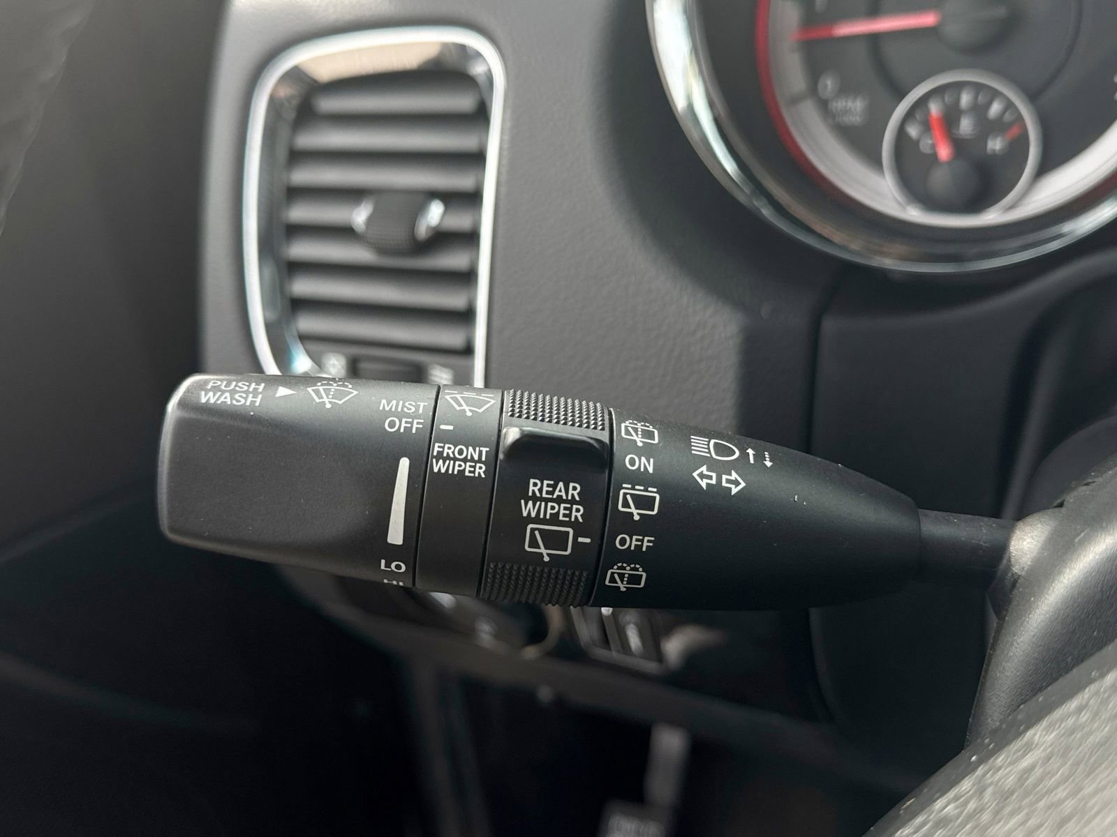 Used 2012 Dodge Durango R/T AWD/4WD image 30