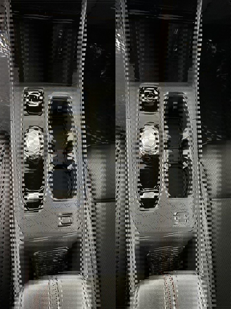 Used 2024 Jeep Wagoneer Launch Edition image 19