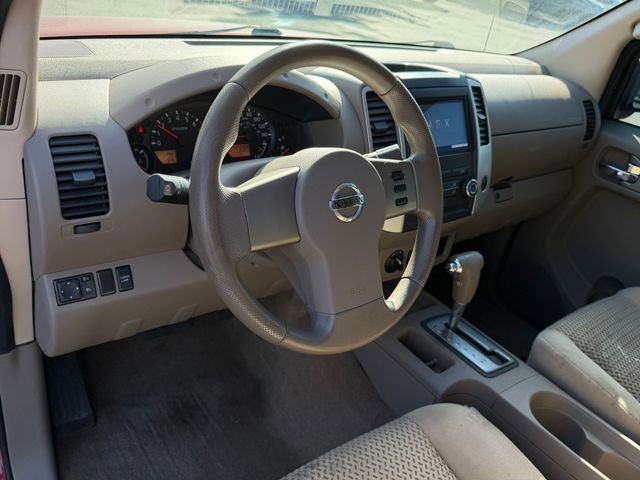 Used 2009 Nissan Frontier SE w/ SE Value Truck Pkg AWD/4WD image 11