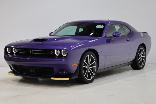Used 2023 Dodge Challenger R/T w/ Plus Package RWD image 4