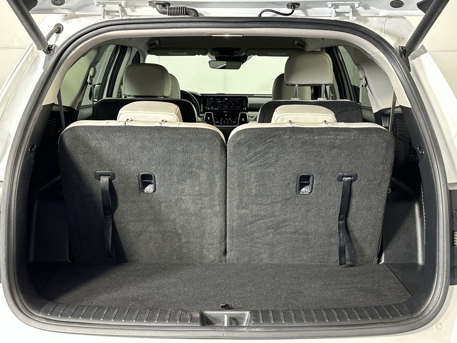 Used 2022 Kia Sorento EX image 25