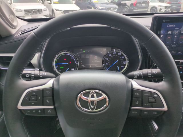 Used 2022 Toyota Highlander Platinum image 17