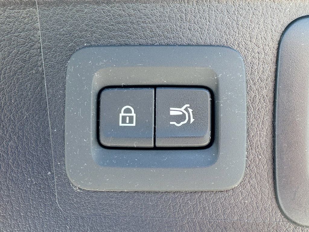 Used 2025 MAZDA CX-50 2.5 Turbo w/ Cargo Package image 12