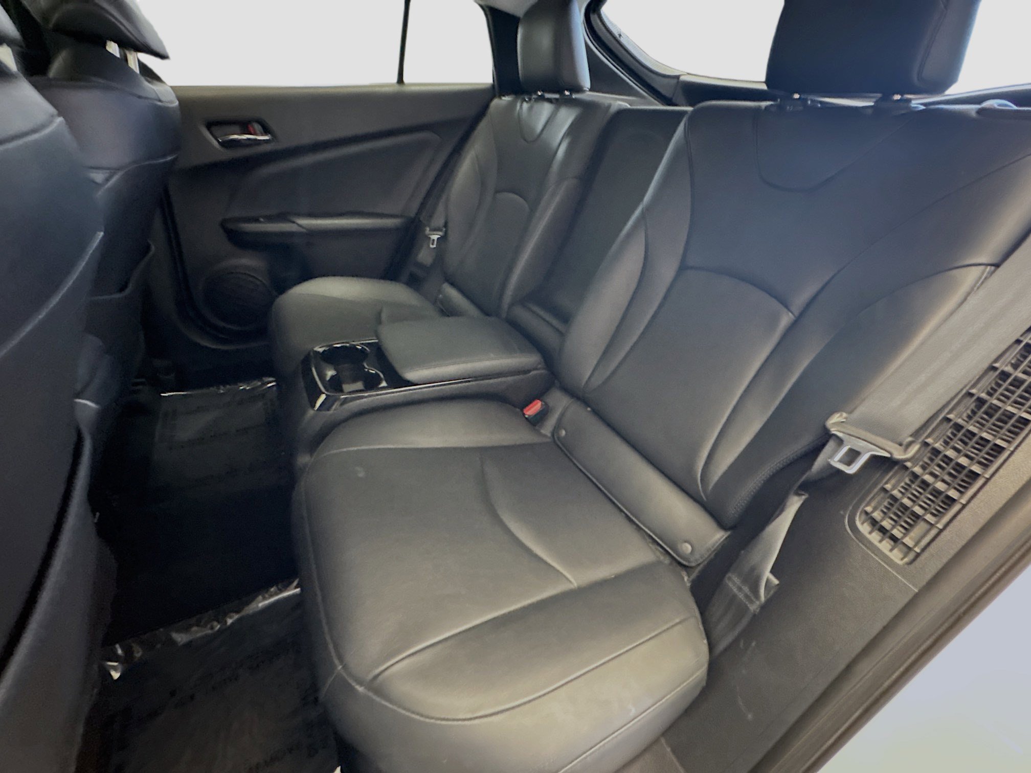 Used 2018 Toyota Prius Prime Premium image 13