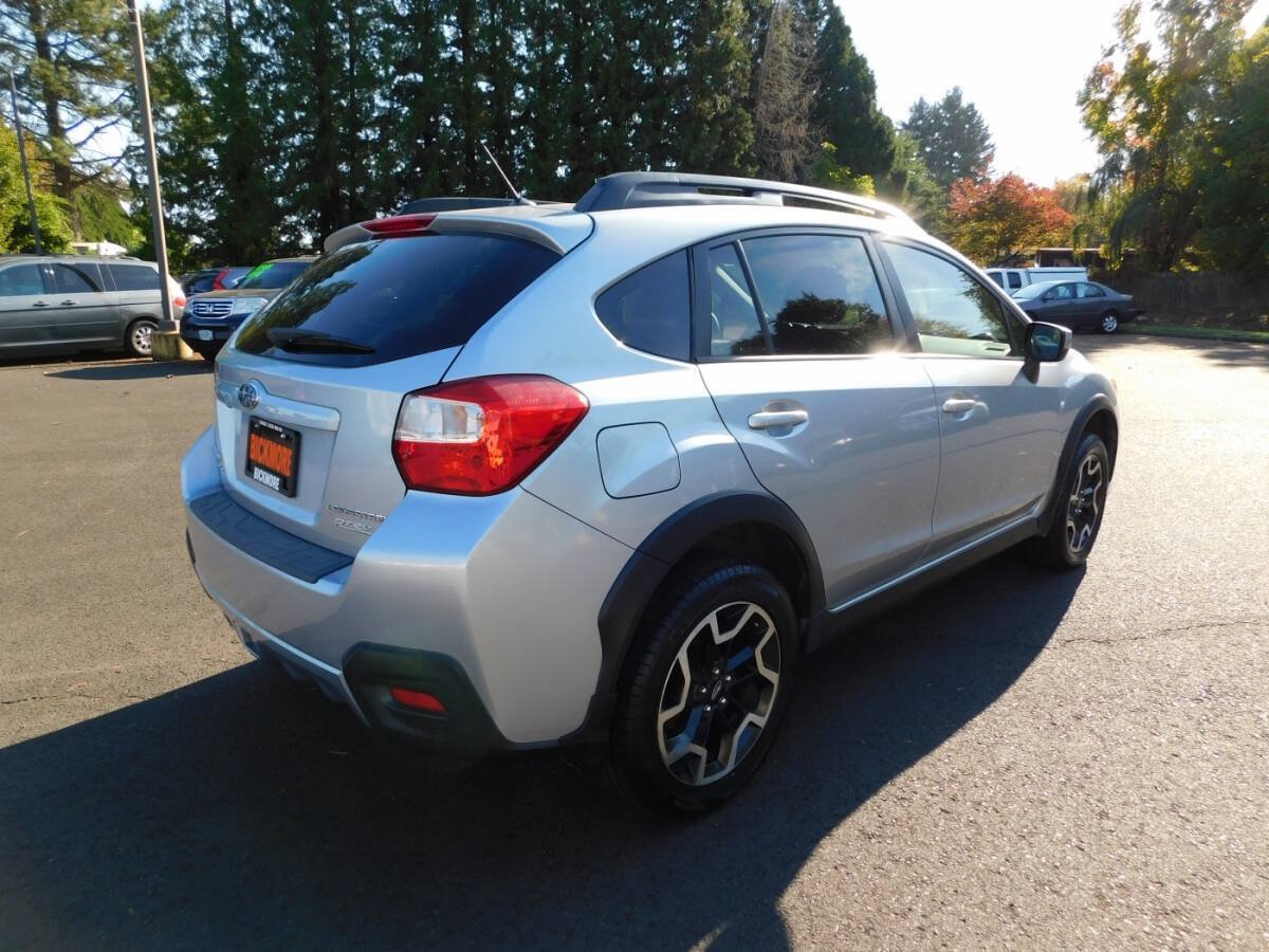 Used 2017 Subaru Crosstrek 2.0i Premium AWD/4WD image 2